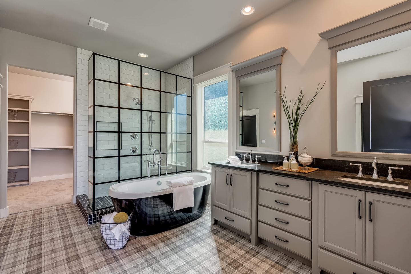 Bravo Freestanding bath