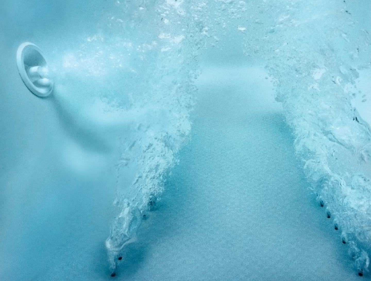 Hydrotherapy Health Benefits - underwater jets