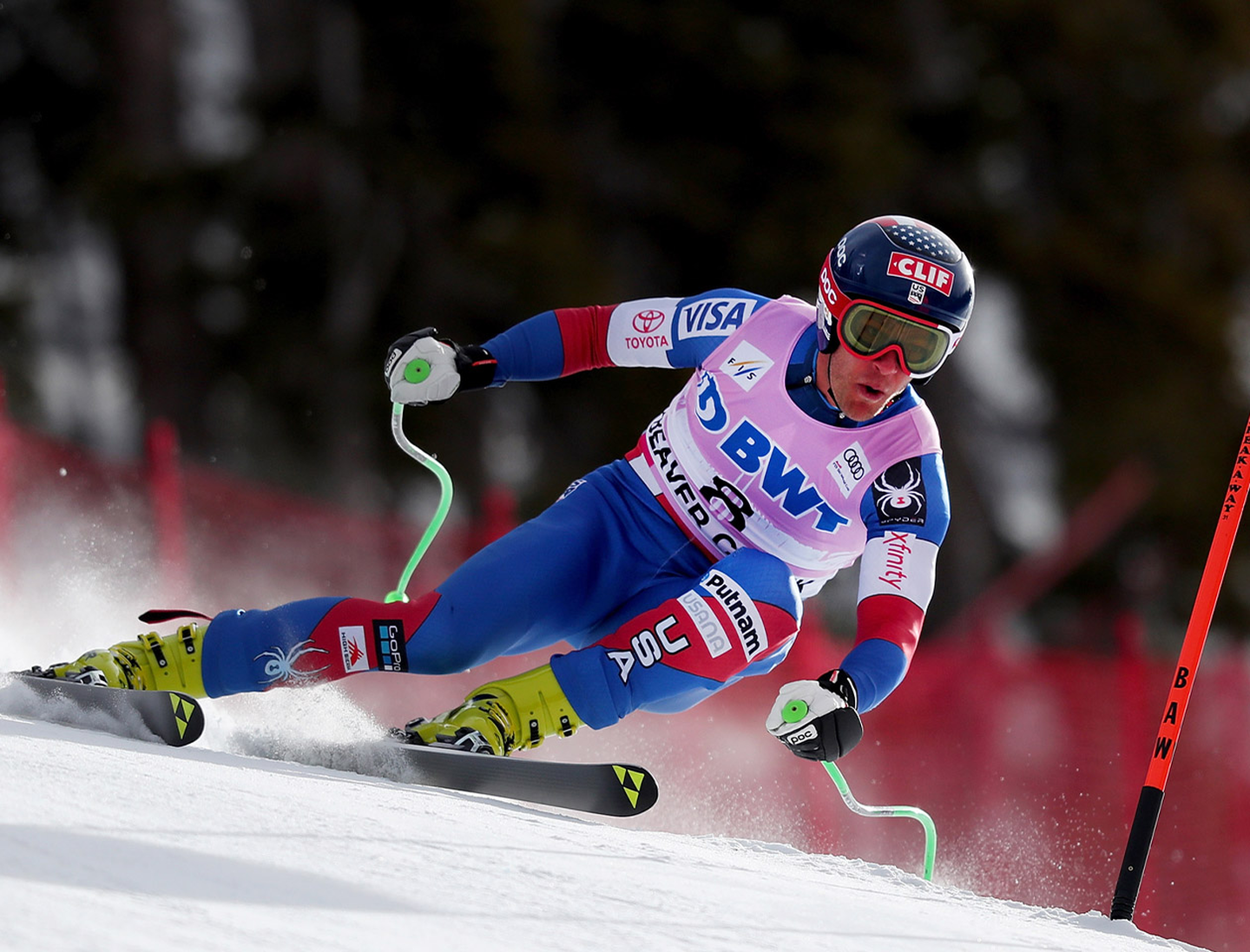 J-585 hot tub with umbrella