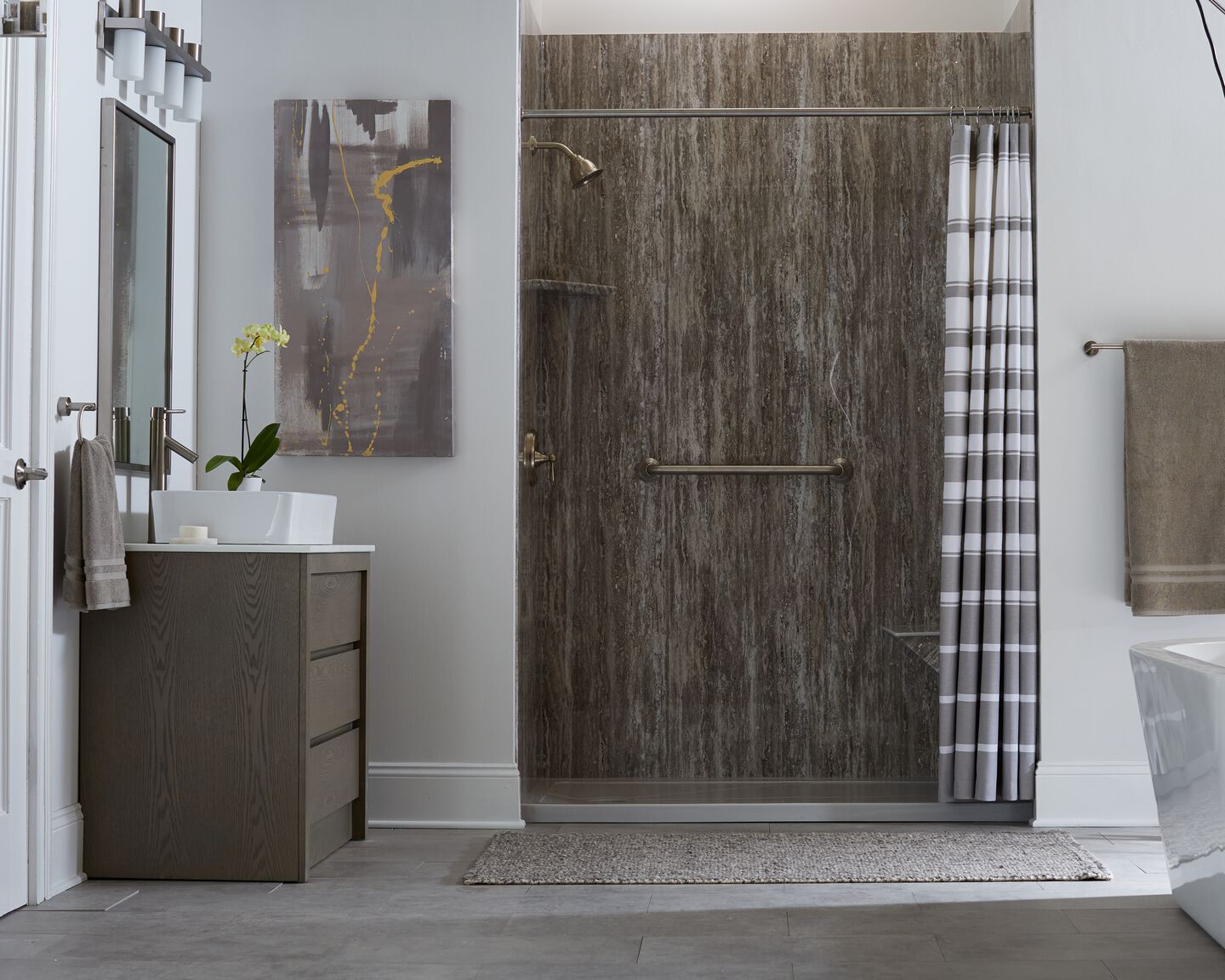 Bathtub Remodeling | Jacuzzi.com | Jacuzzi®