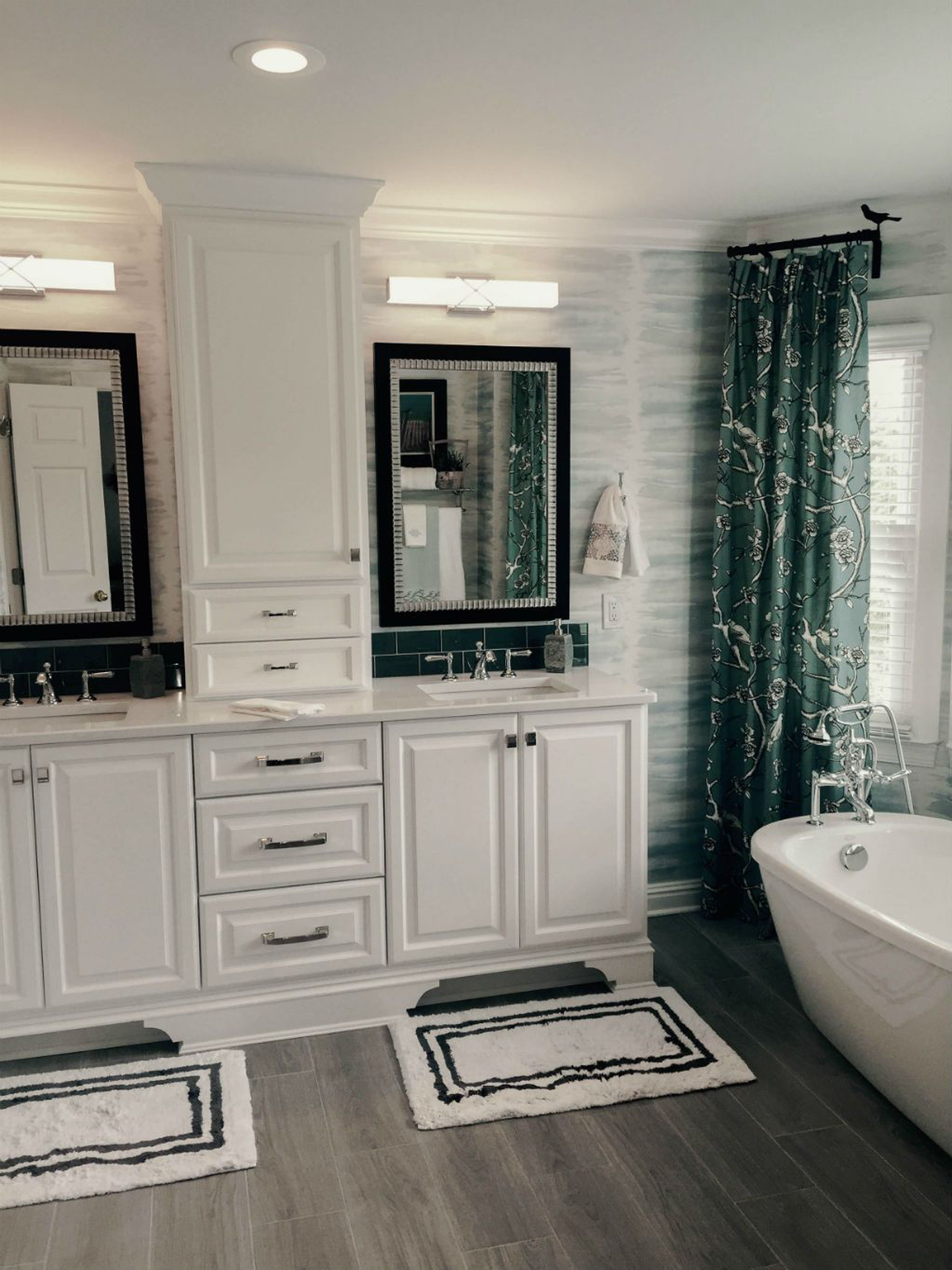 The Arietta slipper tub