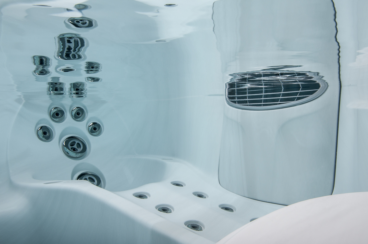 : Streamline your hot tub maintenance with our essential guide to remote diagnostics. Troubleshoot issues easily and keep your spa in top shape.