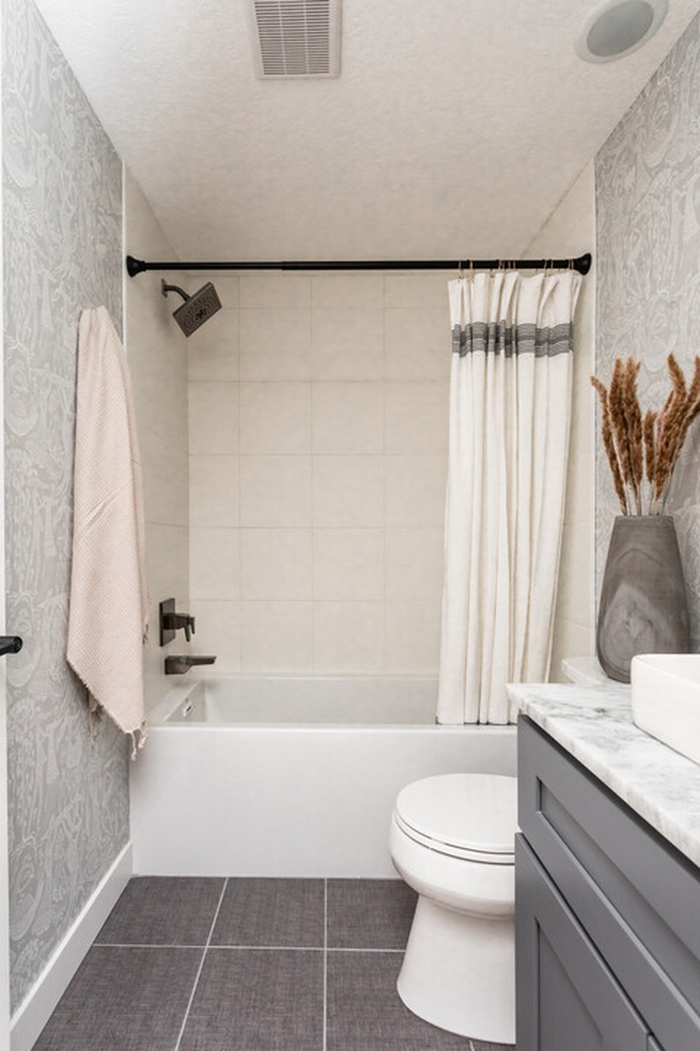 Linea Freestanding Bath