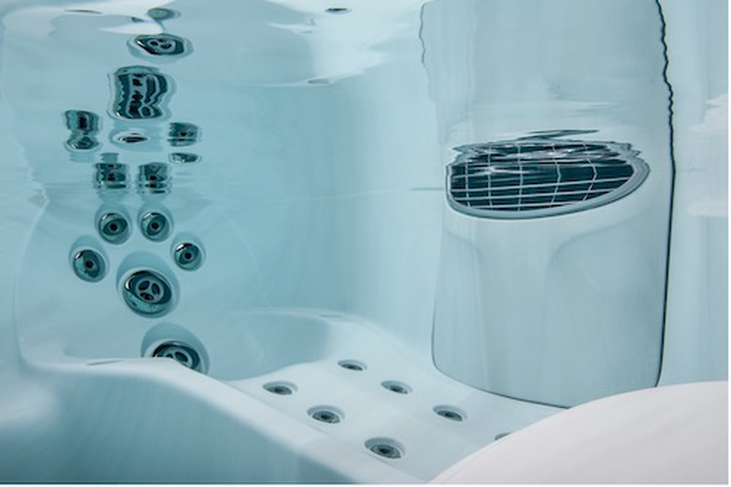 Why Jacuzzi® Hot Tubs Energy Efficient Jacuzzi® UK