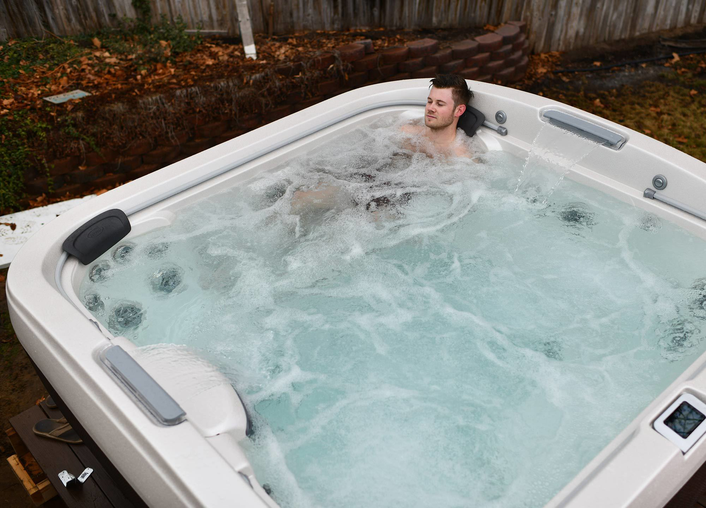 J-585 upgraded backyard