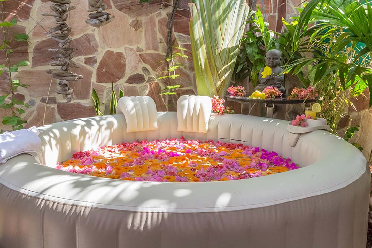 Blow up hot tub vs. Jacuzzi® hot tub? Jacuzzi®