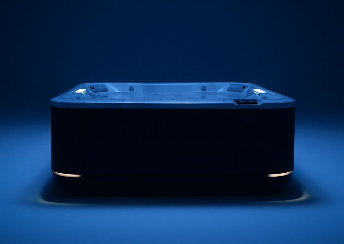 J5 infrared hot tub