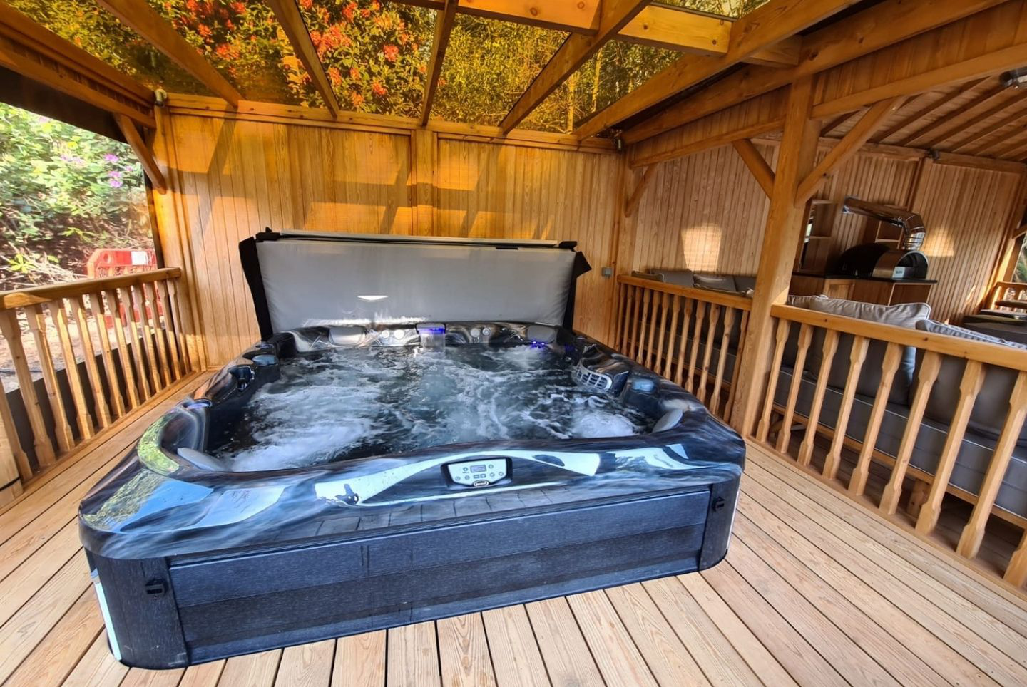 What is a portable hot tub and should I buy one? (Features, costs and