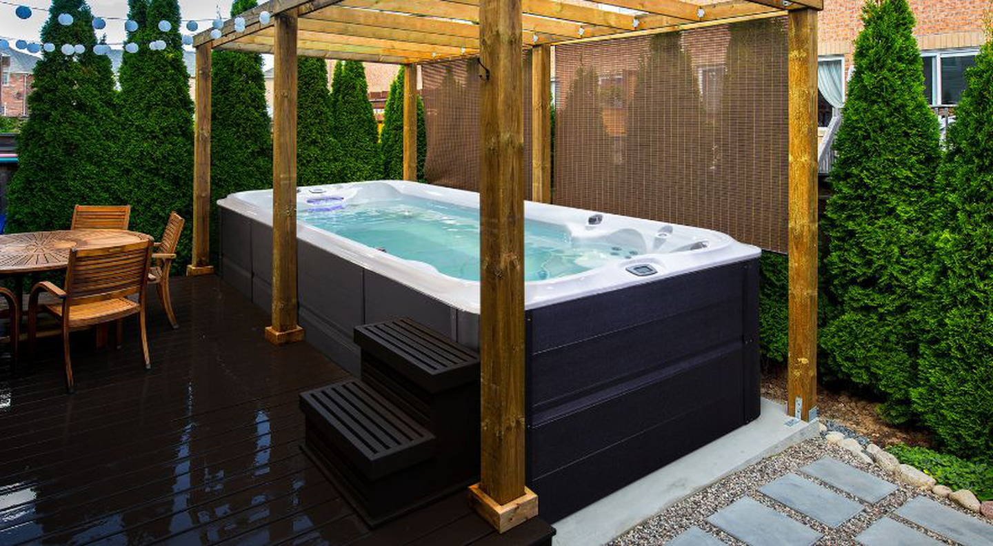 Jacuzzi&reg; Swim Spa