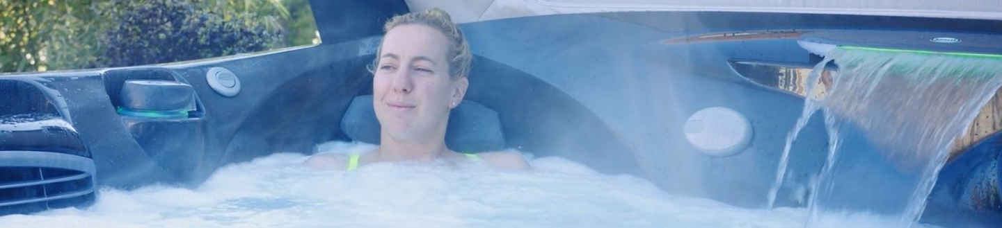 jacuzzi hot tubs - wellness built in