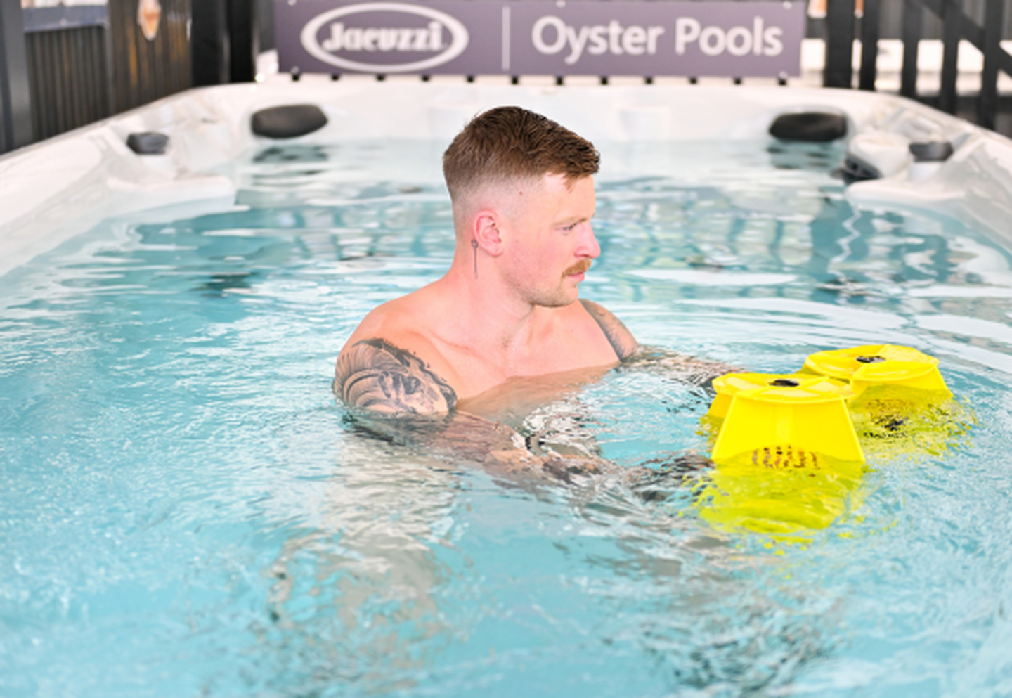 SWIM SPA WITH POWERTONE™ FITNESS KIT