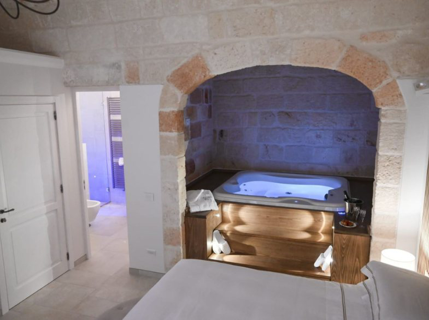 Holiday Park Hot Tub Gallery Image 2