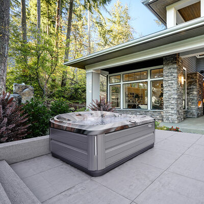 J-485™ Designer Hot Tub with Open Seating