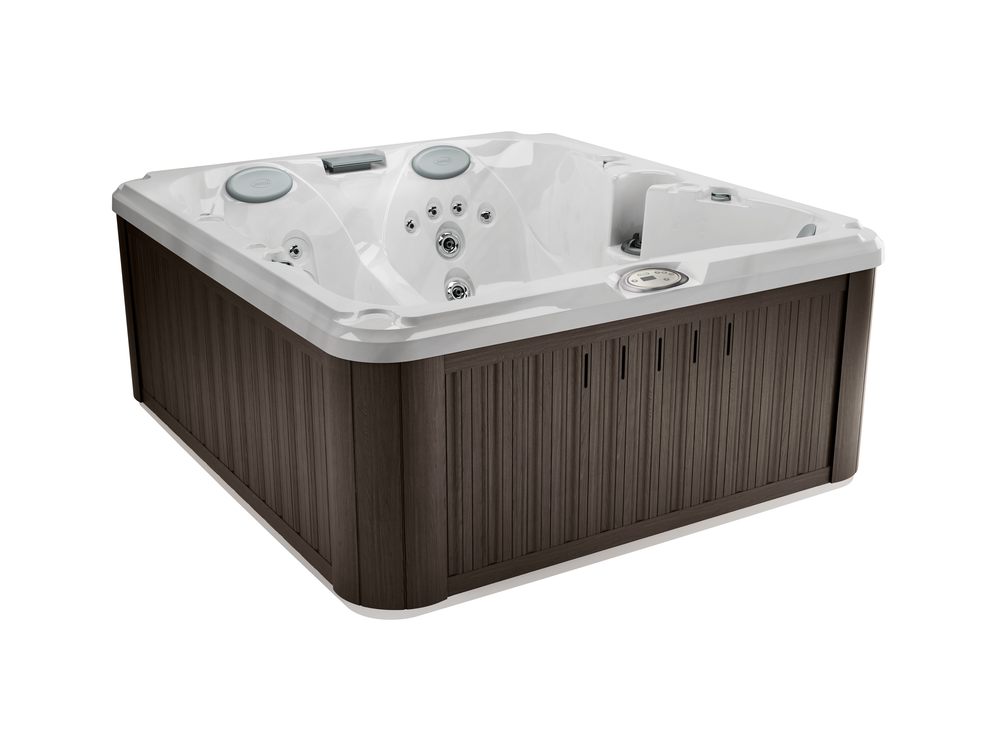 J-225™ CLASSIC HOT TUB WITH OPEN SEATING