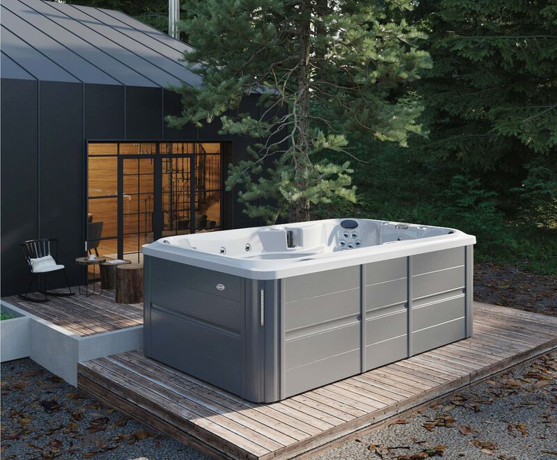 Swim Spas Jacuzzi® Canada