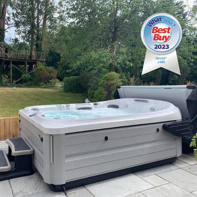 J-495™ Spacious Designer Entertainer's Hot Tub