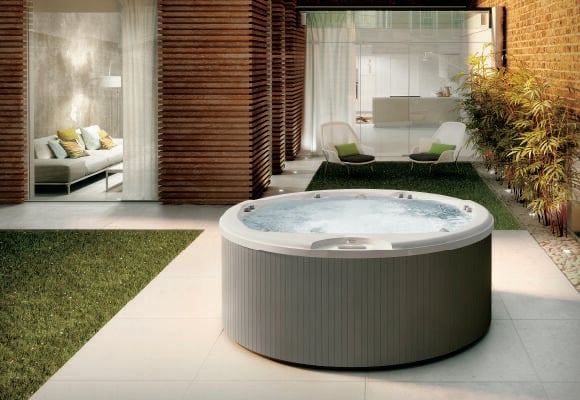 Jacuzzi interior