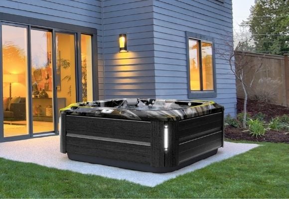 Jacuzzi Spa Exterior J-210