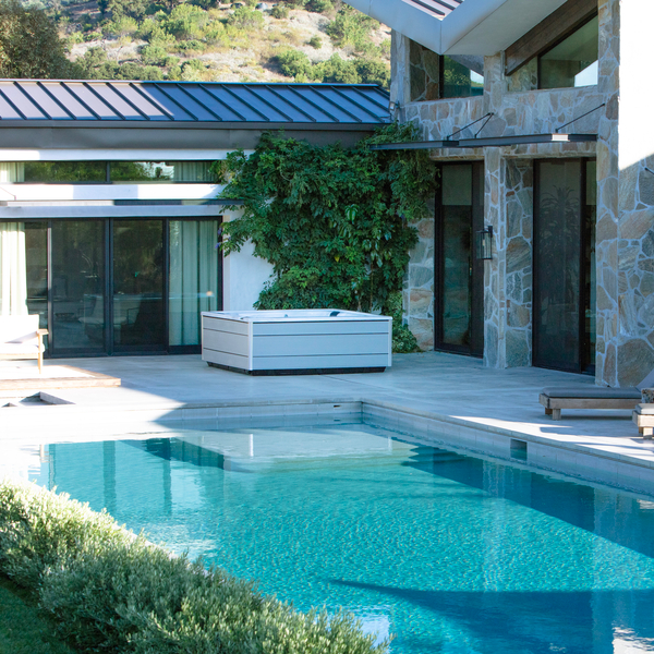 When to Winterize Hot Tub