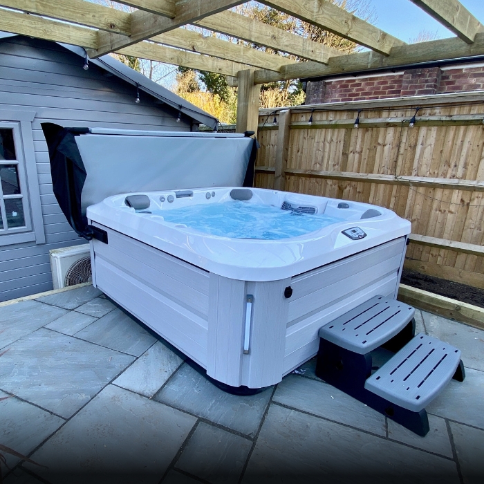 Best four person hot tub UK 2023