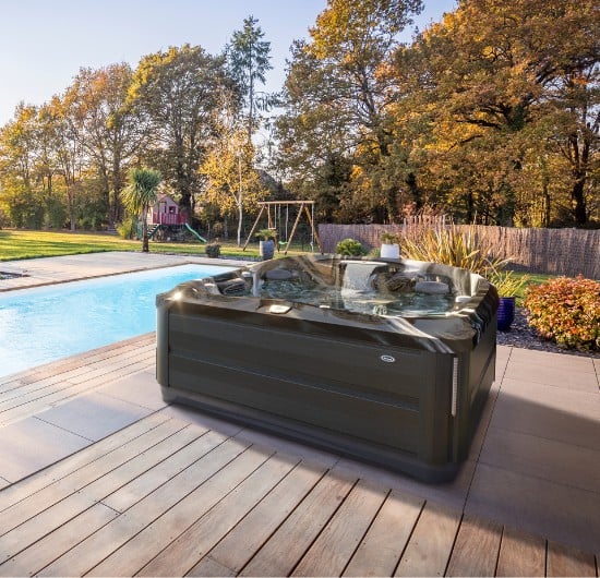 How to prepare my hot tub for summer in the UK