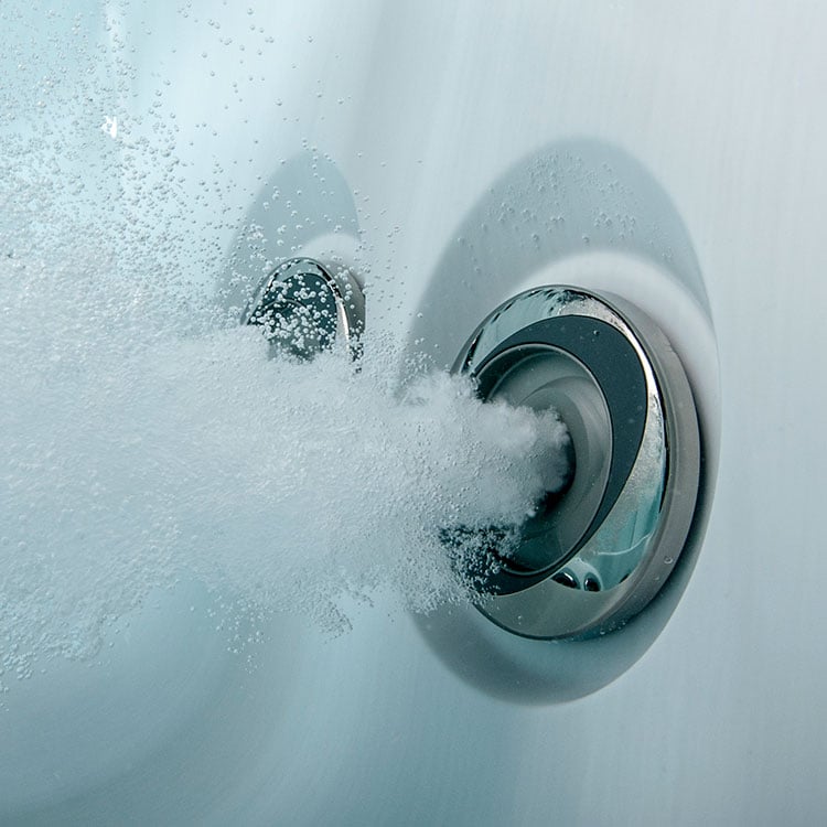 Jacuzzi® PowerPro® jets